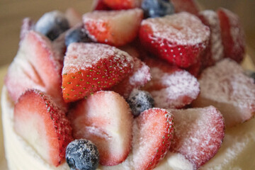 cake with strawberries, white cream, summer, delicious, sweet