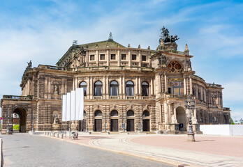 Fototapeta na wymiar State Opera House (Semperoper) in Dresden on Theaterplatz square, Germany