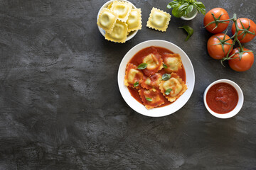 Ravioli with Tomato Sauce