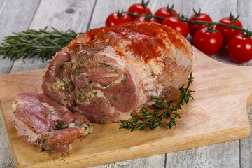 Chicken roll with herbs