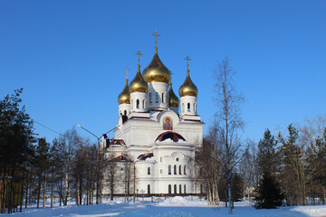 Fototapeta na wymiar Archangel Michael Cathedral in Arkhangelsk