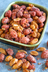 Salt-roasted candied almonds and peanuts