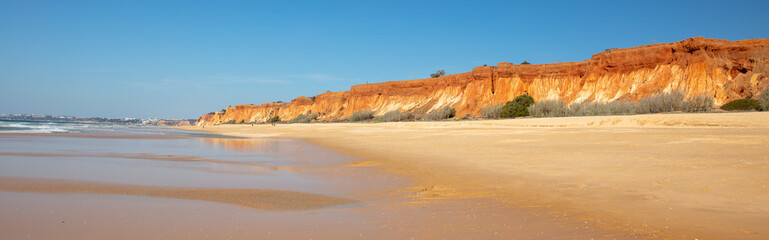 Fototapeta na wymiar amazing falesia beach and red cliff- Portugal, Algarve
