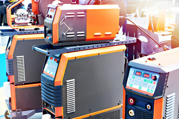 Digital inverter and pulse welding machines