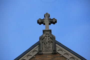 Fototapeta na wymiar cross on church