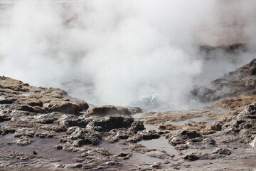 geiser deserto do Atacama nascente termal entra em erupção