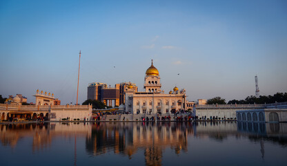 Obraz premium Bangla Sahib Gurudwara Religious place for Sikhs