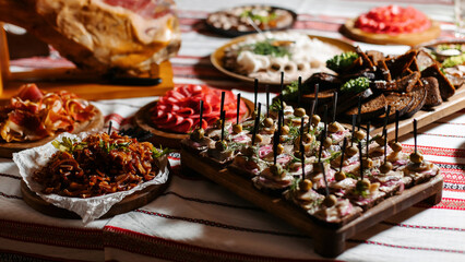 Kozat table.