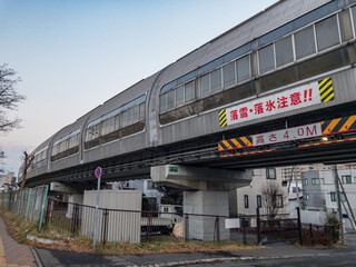 札幌地下鉄南北線　高架シェルター区間