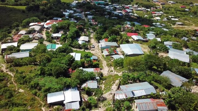 Vista a&eacute;rea de dron de Nueva Ocotepeque, una ciudad y municipio ubicado en el departamento de Ocotepeque, en Honduras. Este lugar se encuentra cercano a las fronteras de Guatemala y El Salvador.