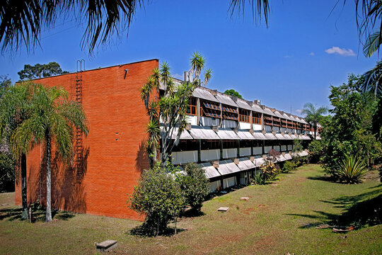 Universidade Estadual de Londrina. Blocos do campus. Parana.