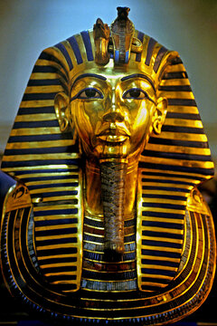 Mascara funebre do Fara&oacute; Tutankhamon no Museu Eg&iacute;pcio. Cairo. Egito.