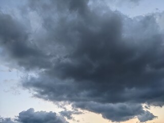 dark cloud sky background that is likely to rain