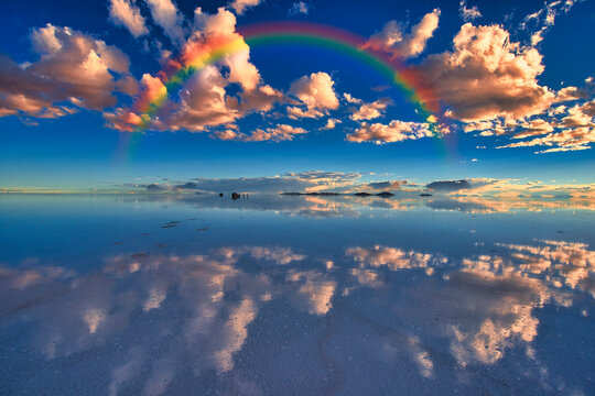 ウユニ塩湖 Images Browse 1 999 Stock Photos Vectors And Video Adobe Stock