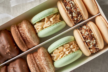 French macaroon cake at home