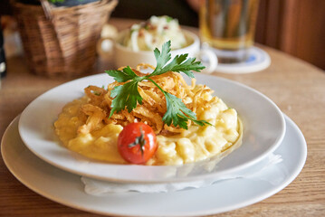 Frische Käsespätzle