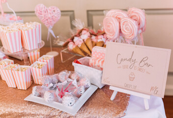 rosa Farben Candybar auf einer Hochzeit