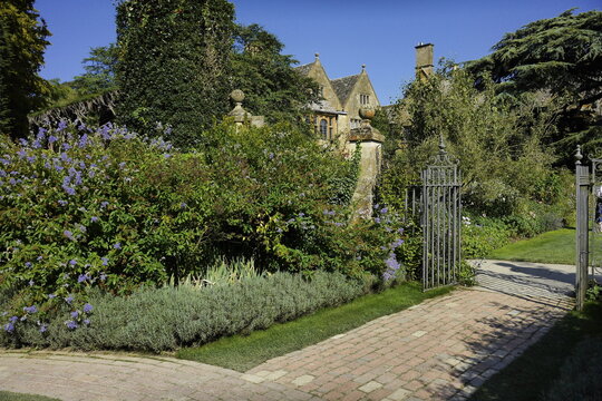 hidcote manor gardens cotswolds gloucestershire england uk