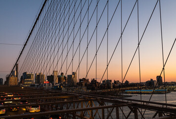 Obraz premium Beautiful sunset background of Brooklyn, NYC from the Brooklyn Bridge.