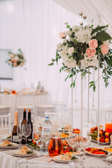 Photos of the hall decoration elements 3846.