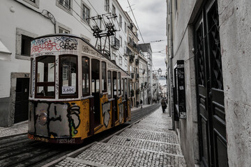 Fototapeta na wymiar old funicular railroad in Lisbon
