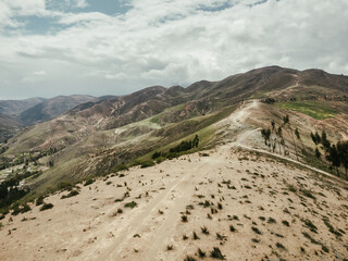 pista o carretera con hermosos paisaje para fondos y diseños.... track or road with beautiful scenery for backgrounds and designs