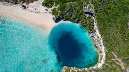Foto op Plexiglas Aerial top down view of the famous Dean's Blue Hole on Long Island, Bahamas © moofushi