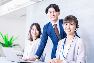 オペレーターとビジネスマン