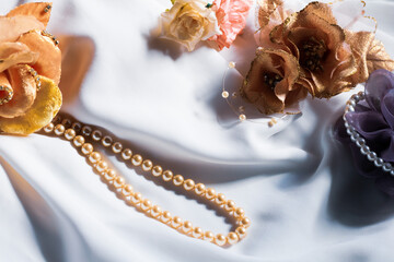 Various corsage and pearl necklace 色々なコサージュとパールのネックレス