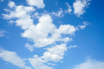 Obraz na płótnie Canvas Blue sky with clouds can be use as background 