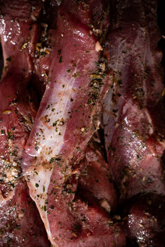 mariniertes Fleisch. Lammfilet
