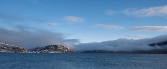 Múlafjall im Gilsfjöður im Westen Islands. / Múlafjall in Gilsfjöður in western Iceland.