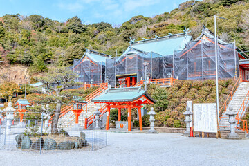 改修工事中の福徳稲荷神社　山口県下関市　Fukutoku Inari Shrine under renovation...
