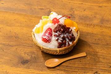 かき氷　asian  type of epidemic shaved ice