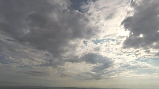 TIMELAPSE NUVES C&Eacute;U DO BRAZIL