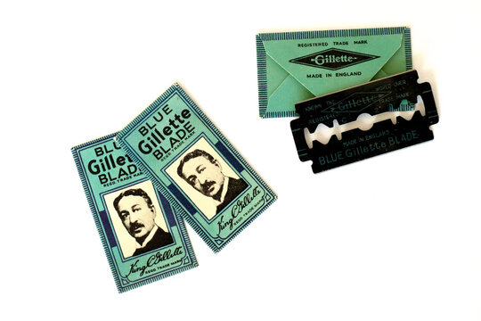 Vintage 1940s GILLETTE Blue Blades
