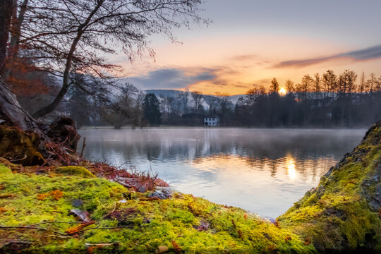 Amorbacher Seegarten zum Sonnenaufgang