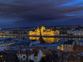 panoramic Budapest parliament 