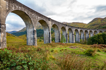 Fototapeta na wymiar Glenfinnan viaduct in Scotland , UK