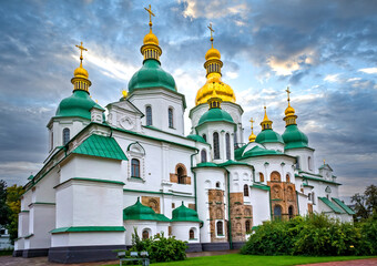 Fototapeta na wymiar Beautiful Saint Sophia Cathedral in Kiev after a brief rain shower in September
