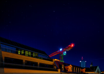 Kran, Nacht Himmel und Sterne in Leipzig, Sachsen 