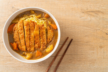 curry ramen noodles with tonkatsu fried pork cutlet
