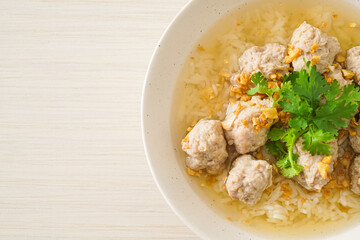 Boiled Rice with Pork Bowl