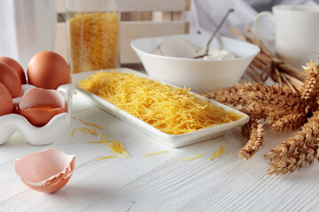 Vermicelli with ingredients.