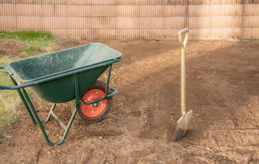 自宅の庭を芝生にする工事 © tatsushi