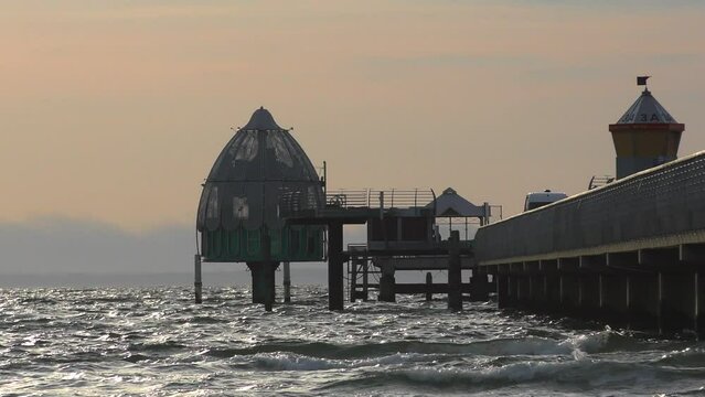 at the end of the pier of Gr&ouml;mitz there is the diving gondola