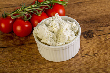 Soft cream cheese with herbs