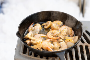 アヒージョ　ゲレンデでキャンプ飯