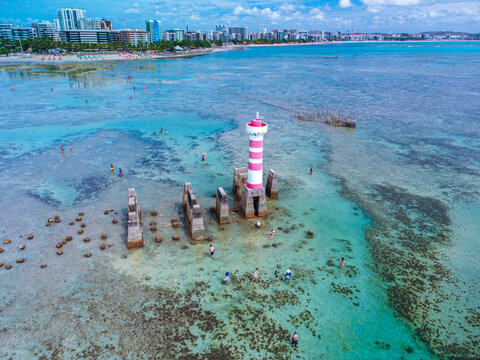 Farol de ponte verde em Macei&oacute; - Alagoas - Brasil