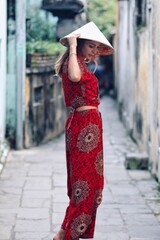 woman in vietnam danang hoi an
